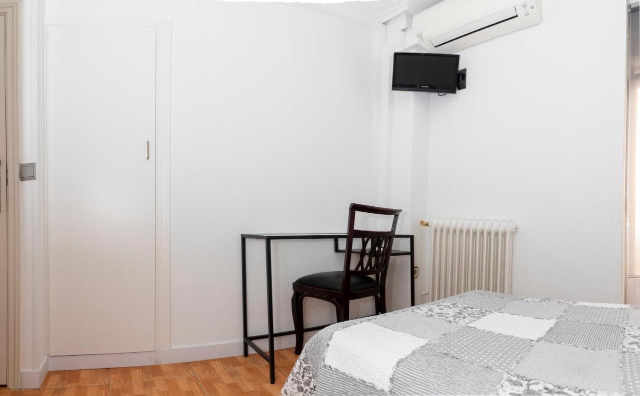 Hostal Tokio Madrid Kültér fotó