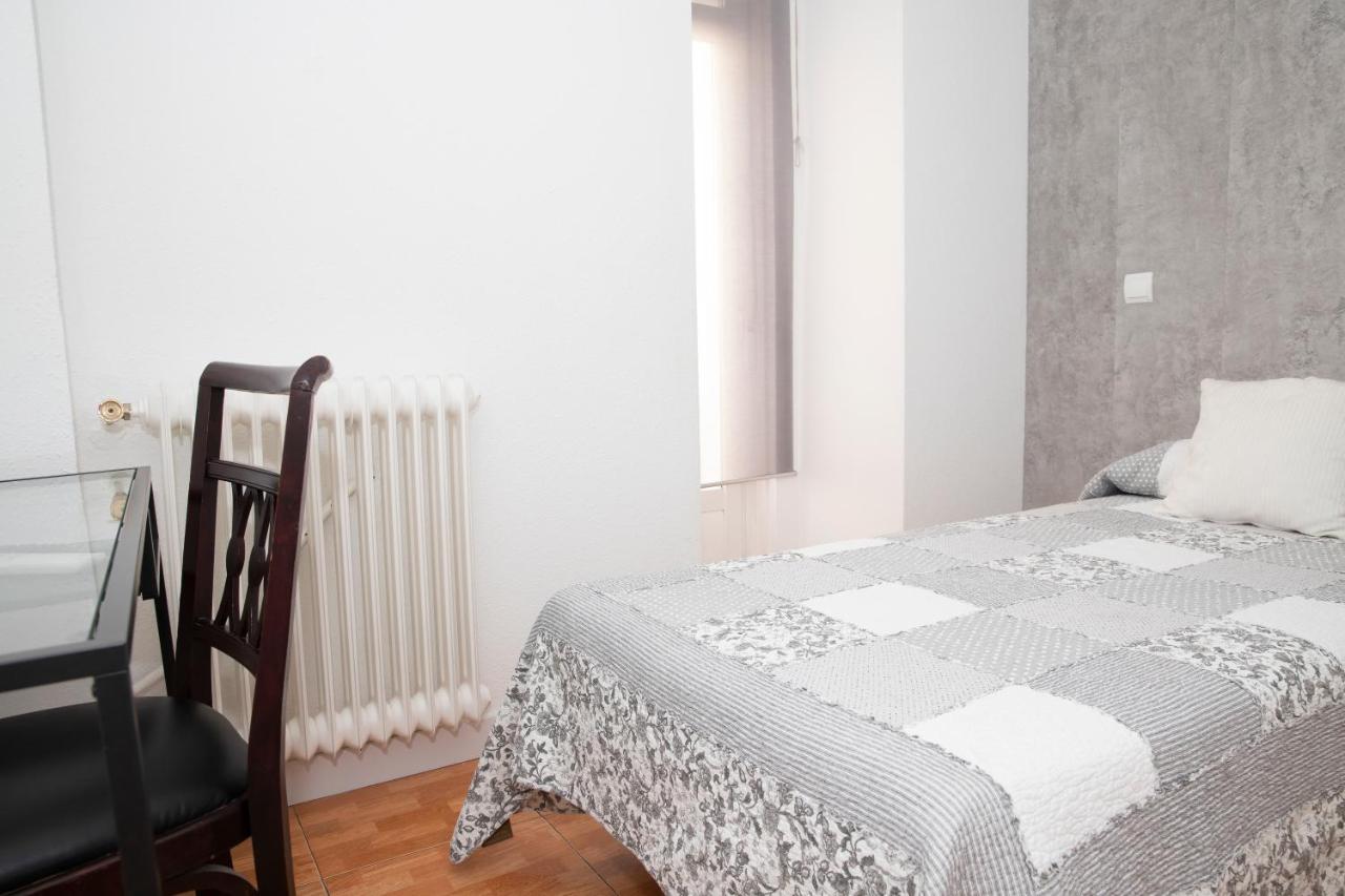 Hostal Tokio Madrid Kültér fotó